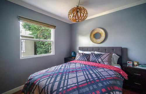 Stylish 2 Bed & 2 Bath at the Heart of Hollywood with Free Parking - One Car only - Foto 7