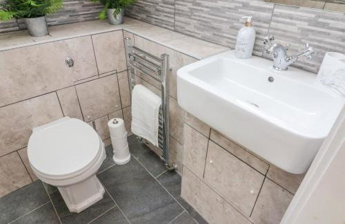 Dairy Cottage - Photo 24