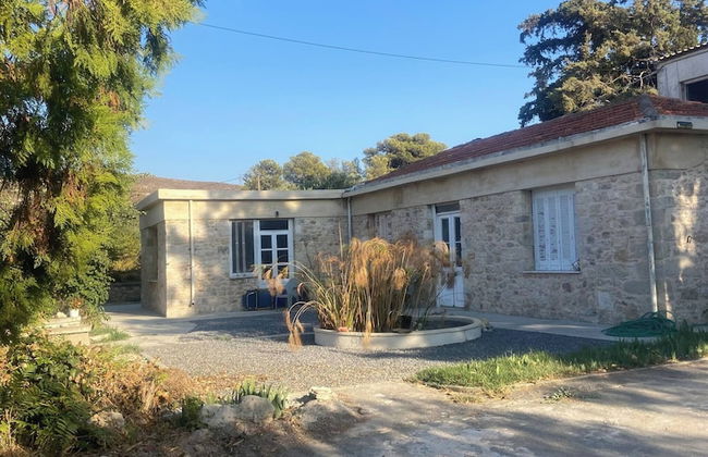 Villa Phyllia, a Property With History - Foto 1