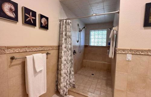 Canal-Front Home on 73ft Dock! - Foto 14