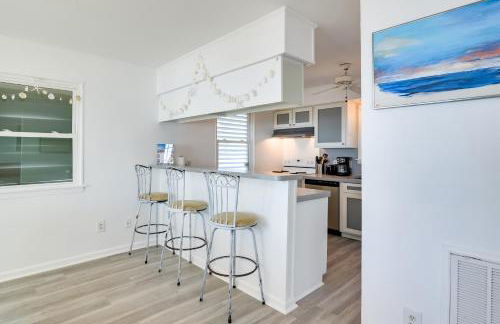 Oceanfront Home with Deck and Views in Galveston! - Foto 10