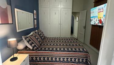 charmoso apartamento na quadra da praia - Foto 2