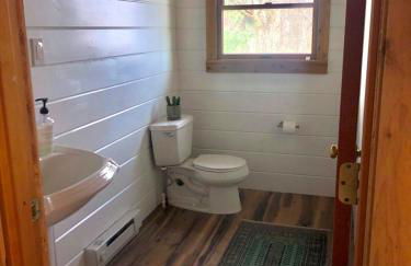 Modern Mountaintop Cabin with a gorgeous view - Foto 25