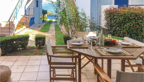 Awesome Apartment In Melissi Korinthia - Foto 3