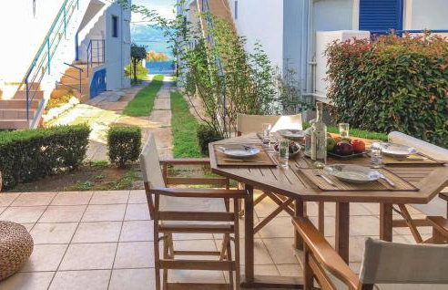 Awesome Apartment In Melissi Korinthia - Foto 3