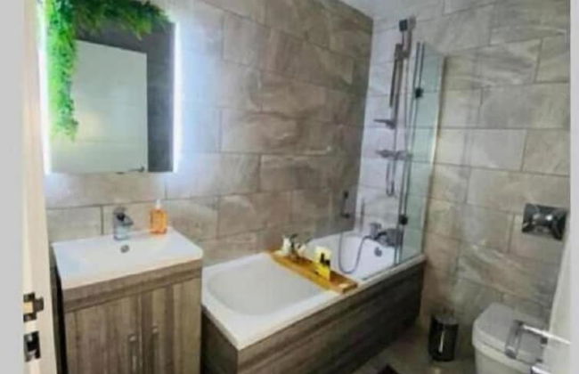 Doncaster City Centre Deluxe - Photo 7