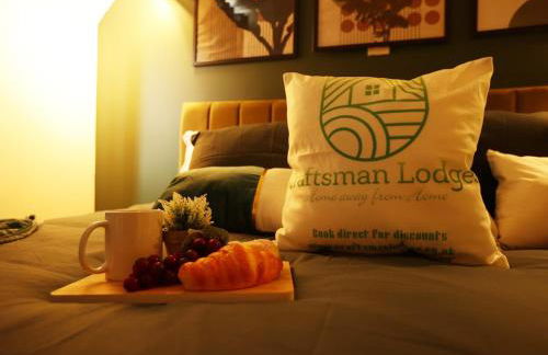 Modern 5-Bed Home, Guests 9, Secure Parking, Contractors - Foto 12