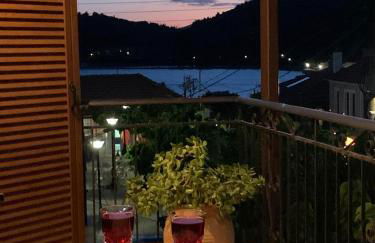 Heirlooms and Halos - Foto 42