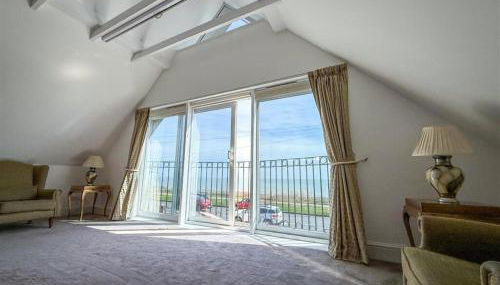 Oceanfront 4BR Beach Retreat - Foto 5