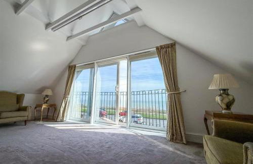 Oceanfront 4BR Beach Retreat - Foto 5