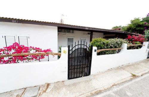 Sardinian Cottage, 150m from the sea, private Garden - Foto 17