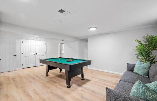 Stylish and Accessible Six Bedroom Home in Wexford/Pittsburg With Kids Amenities - Foto 39