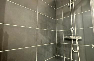 Le cocon Parking privé Centre ville Gare - Foto 3