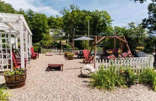 Cottage 7 - Stand Alone Queen Bed Child Loft w Twin Private Bath Kitchenette Pets Allowed Fee applies - Foto 17