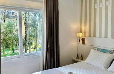 Apto LINDO com lareira, piscina aquecida e jacuzzi - Foto 17