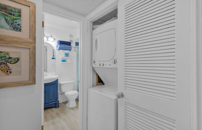 Beachy Days Escape - Cozy Haven Steps From Beach! - Foto 35