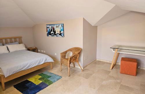 Beautiful penthouse with 3 pools, indoor heated pool, sauna, jacuzzi - Foto 10