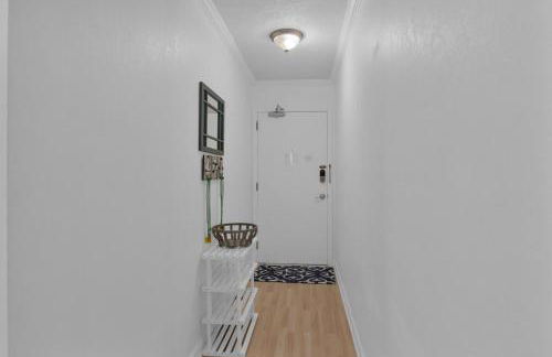 Beachy Days Escape - Cozy Haven Steps From Beach! - Foto 16