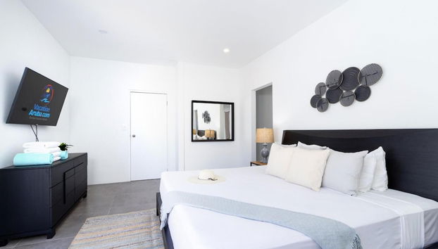 Brand NEW Modern 2BR 2BA With Private Pool Patio - Foto 5, Habitación