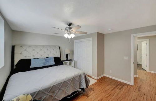 Massive 6 bedroom in a great area - Foto 26