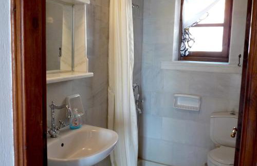 Traditional stone-built cottages Azalas - Foto 15