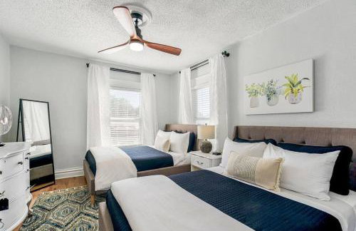 Modern Comfort in Historic Charm: 4BR KC Retreat - Foto 37