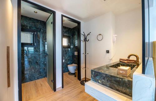 SoleLuna 2-On the Beach-Hot Tub-Smart Home - Photo 17