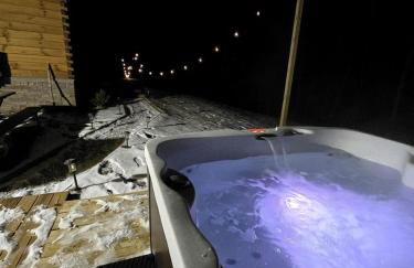 Incredible Modern Tiny Log Cabin near the Ammonoosuc River for a Romantic Getaway in New Hampshire - Foto 15