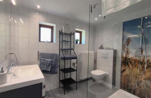 Ferienwohnung zwischen den Meeren - schöne und gemütliche FeWo mit Garten - Foto 3