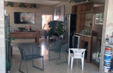 House with Jacuzzi and Pool - Foto 2