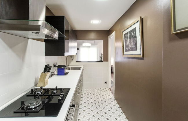 Centric Apartment Fira - Photo 8