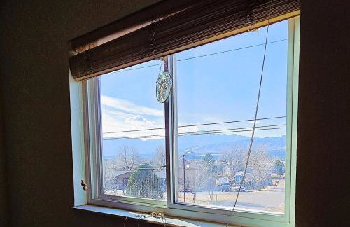 Views of Pikes Peak - Sleeps up to 10 - Foto 40