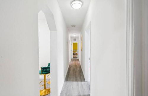 NEW! Havana Nights Villa ! Walk to Calle Ocho! - Foto 13