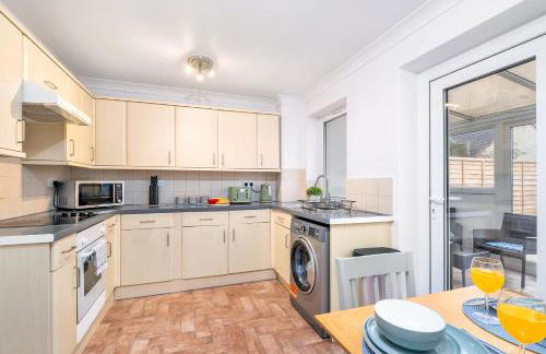 20pct OFF LONG STAYS CONTRACTORS Welcome Chantry close stay - Foto 17