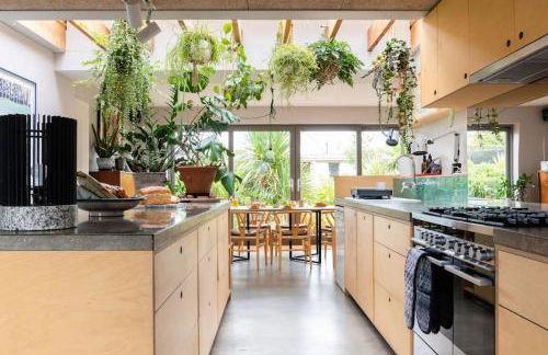 Architect designed spacious five bed house by sea - Foto 2