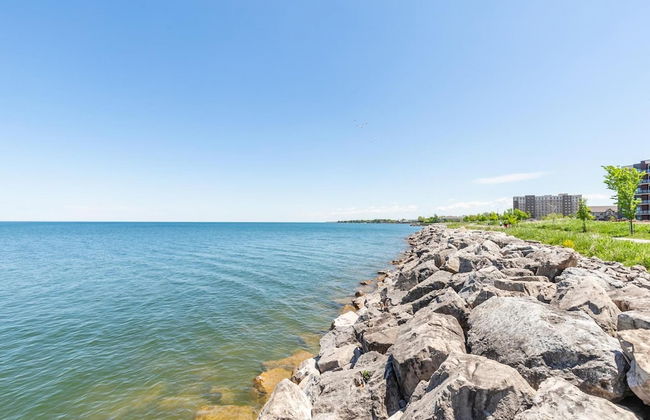 4BR 3BA Townhouse on Lake Ontario Free Parking Gym - Foto 16