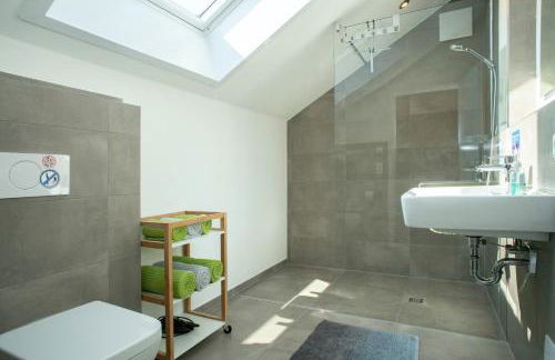 Haus am See - Ferienwohnungen - Foto 24