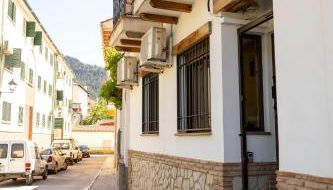 Apartamento en Burunchel- Sierra de Cazorla- Con parking privado para bicicletas -Rutas y senderismo a las Puertas del Parque Natural - Foto 2