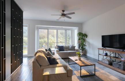 Luxe 4bdr w/ Balcony & Parking, 10 Mins to Broadway 9th Avenue by Avantstay - Foto 9