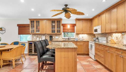 Walk to Vanderbilt Beach From Our Naples Park Home - Photo 3