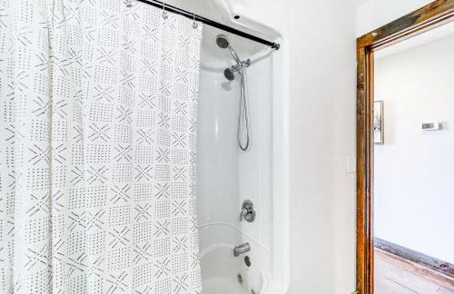 Luxe Appalachian Mountain Cabin with Hot Tub, Views - Foto 20