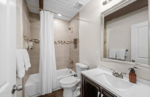 Ski Resorts & DT, Hot Tub, Game Room, Yard, 9 beds - Foto 22