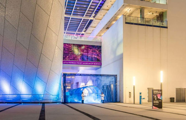 Entrada al Museo de la Ciencia de Miami - Foto 1
