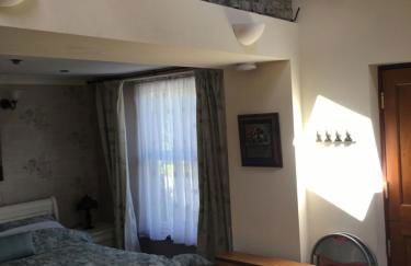 Taliesin at The Poplars, Nr Saundersfoot - Photo 2