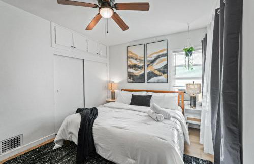 Belmont Shore Getaway with Hot Tub and Firepit - Foto 53