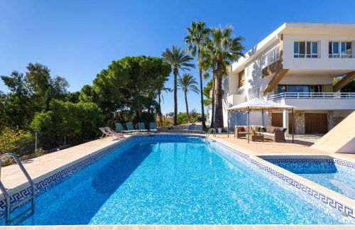 Urban Elegance by Fidalsa - Photo 1