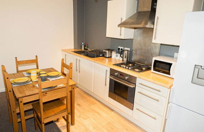 2 Bedroom Apartment Warrington - Photo 17