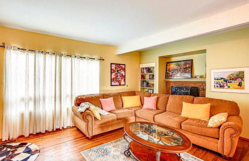 SeaTac Home with Patio and Grill - 3 Mi to Airport! - Foto 1