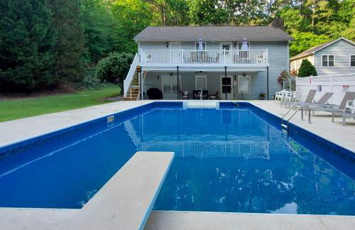 Immaculate Suwanee House with Pool and Game Room! - Foto 32