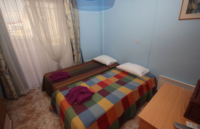 2 Bedroom House near Tombs of the Kings - Photo 6